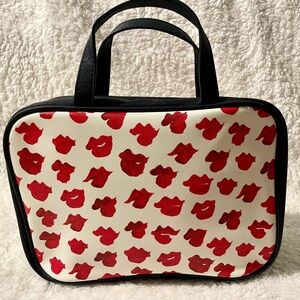 Estée Lauder Travel Tote Red Lips Print